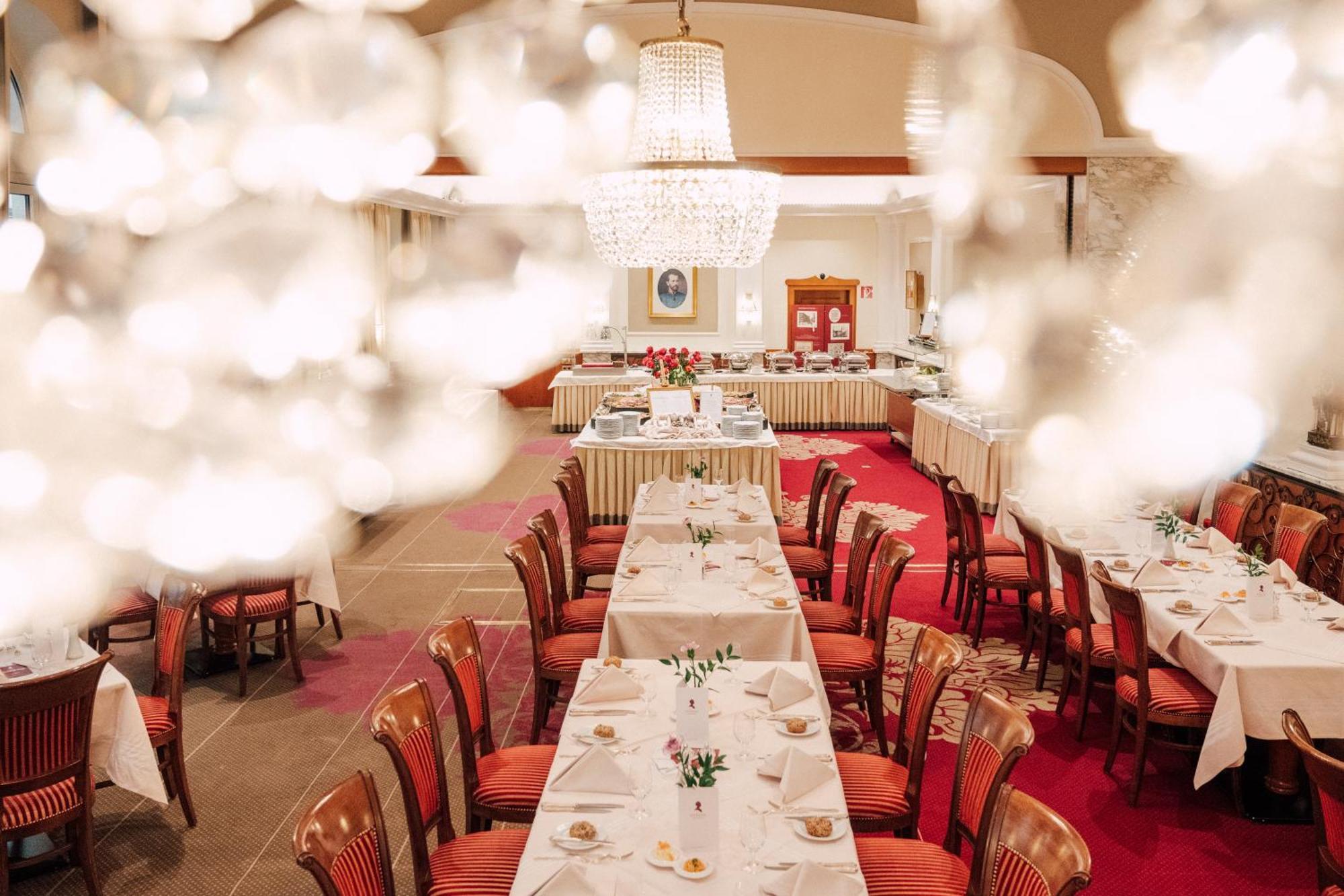 Hotel Stefanie 4*